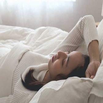 Nếu thấy 5 dấu hiệu này xuất hiện khi ngủ, chứng tỏ cơ thể đang có vấn đề