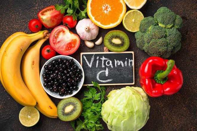 7 dấu hiệu cảnh báo cơ thể bạn thiếu Vitamin C trầm trọng, bổ sung ngay những thực phẩm này